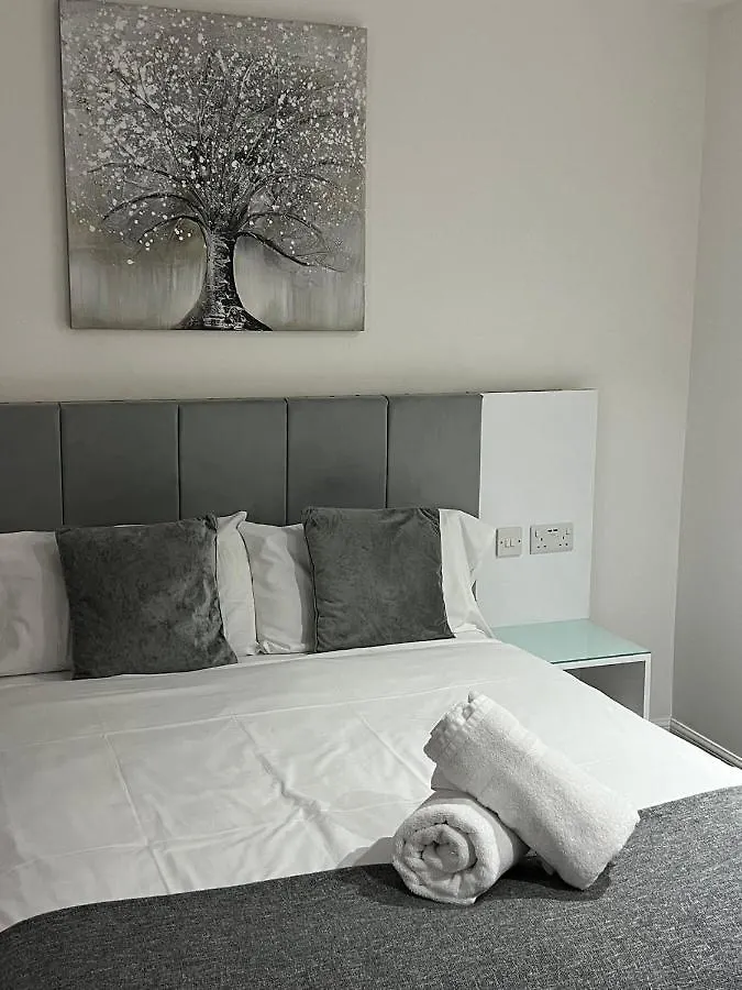 Crosskeys Edinburgh Hotel